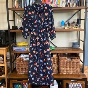 Beautiful NWT Jones New York Navy Floral Dress